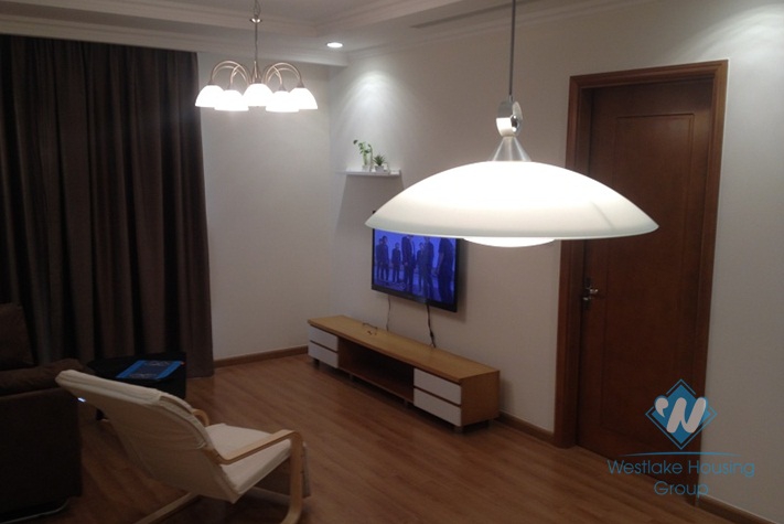 Modern two bedrooms for rent in Vinhomes Nguyen Chi Thanh, Dong Da, Ha Noi